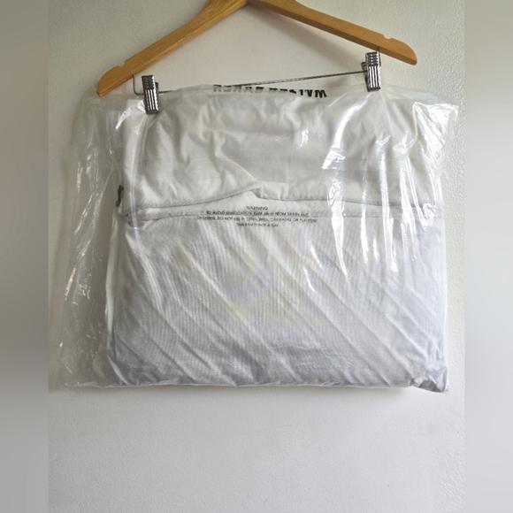 NWT! Walter Baker, Dakota Shoulder In Multi - MSRP $498 - Picture 6 of 7